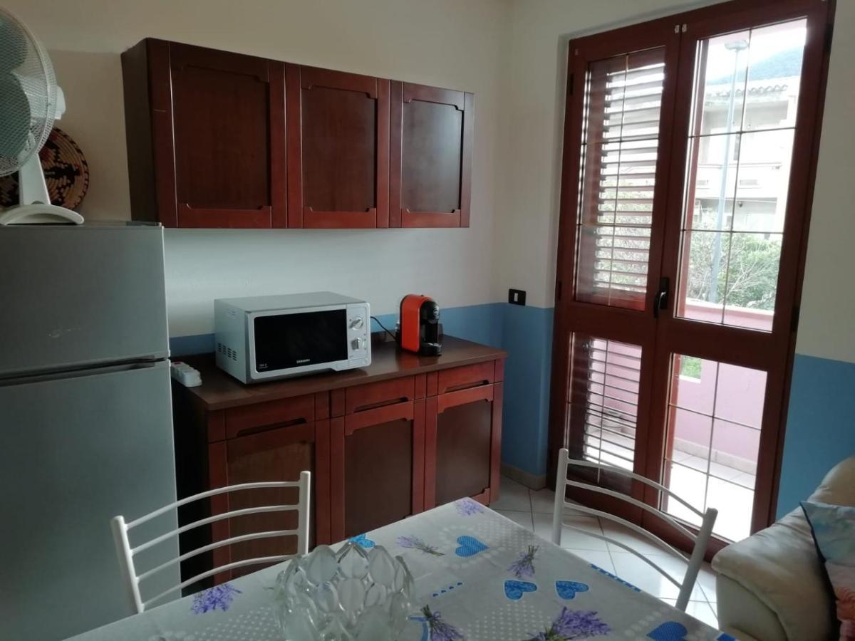 Prendas Antigas - Vacanze A Teulada Apartment ภายนอก รูปภาพ