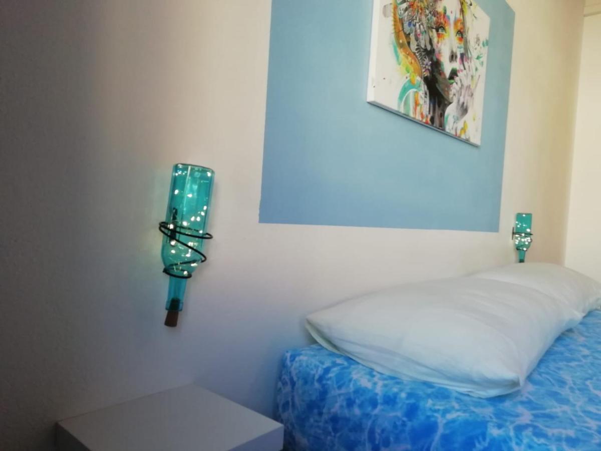 Prendas Antigas - Vacanze A Teulada Apartment ภายนอก รูปภาพ