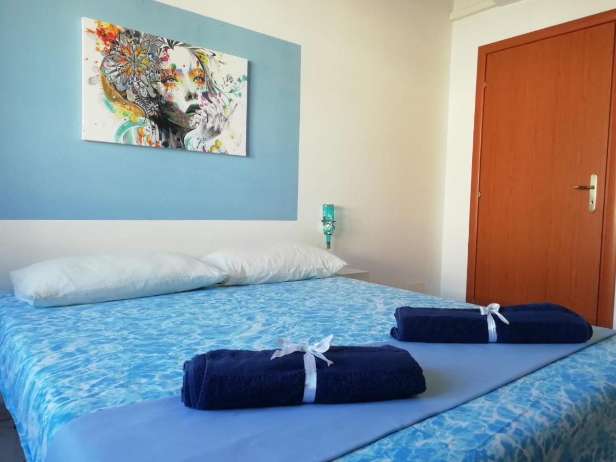 Prendas Antigas - Vacanze A Teulada Apartment ภายนอก รูปภาพ